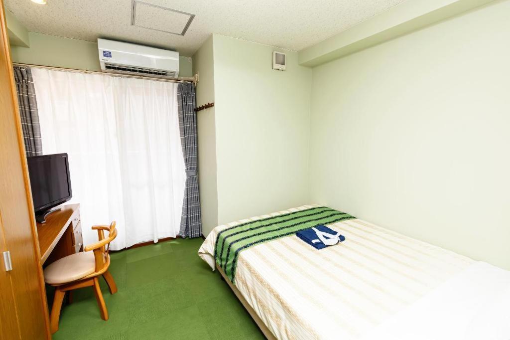 ホテルピースランド久米 那覇市 エクステリア 写真