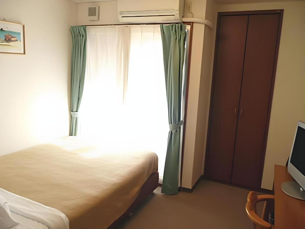 ホテルピースランド久米 那覇市 エクステリア 写真
