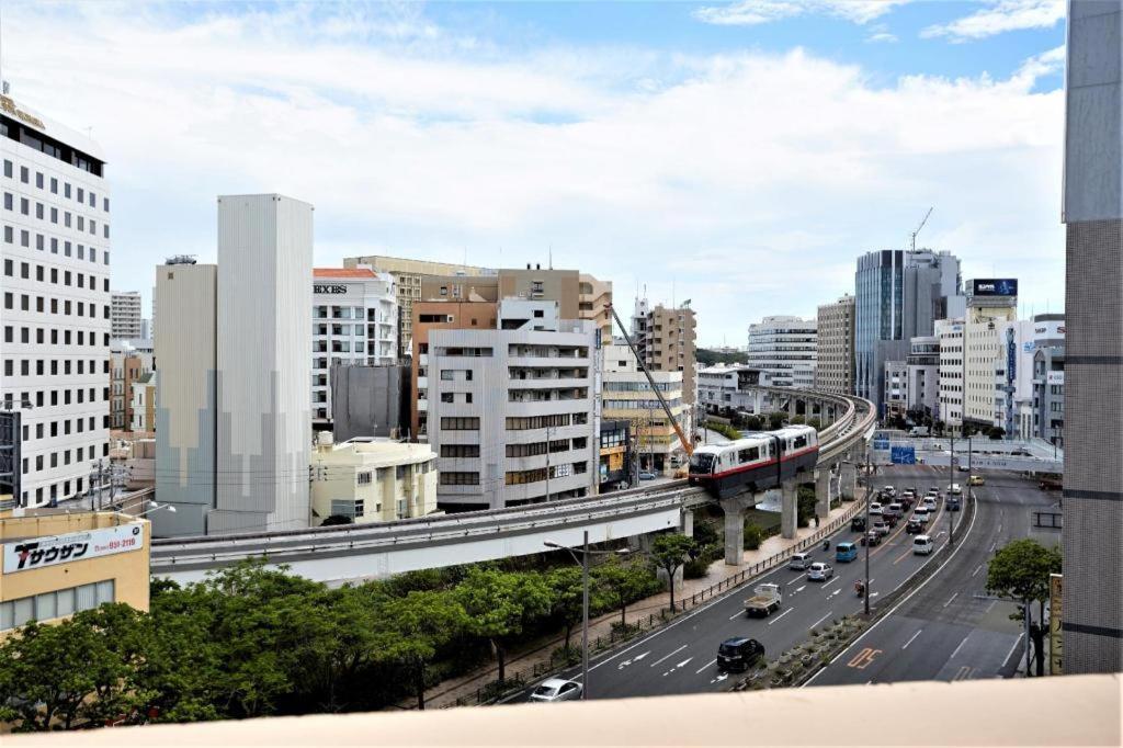 ホテルピースランド久米 那覇市 エクステリア 写真